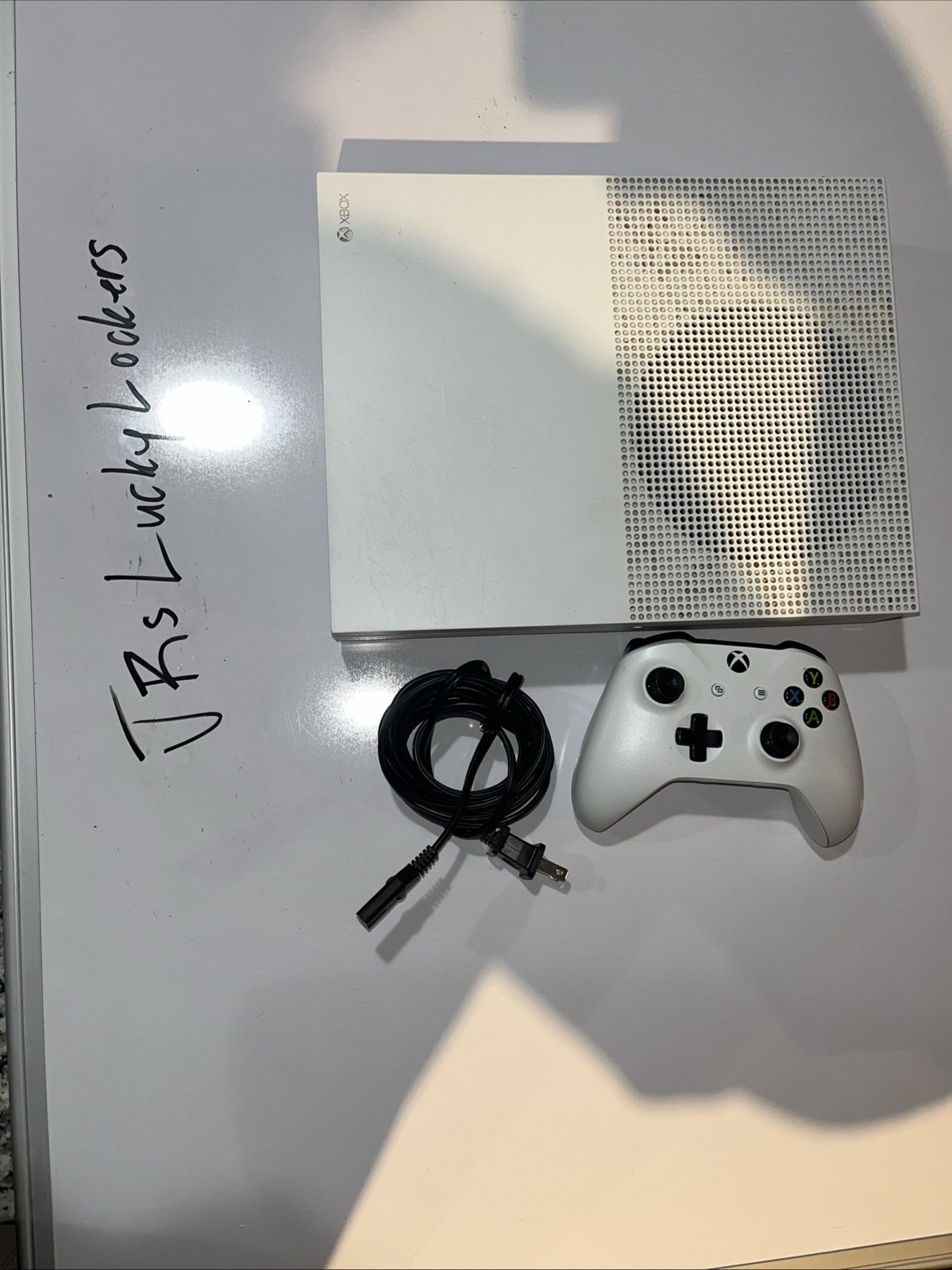 Microsoft Xbox One S White Console 500 GB Model 1681 Controller W/ Cord Untested