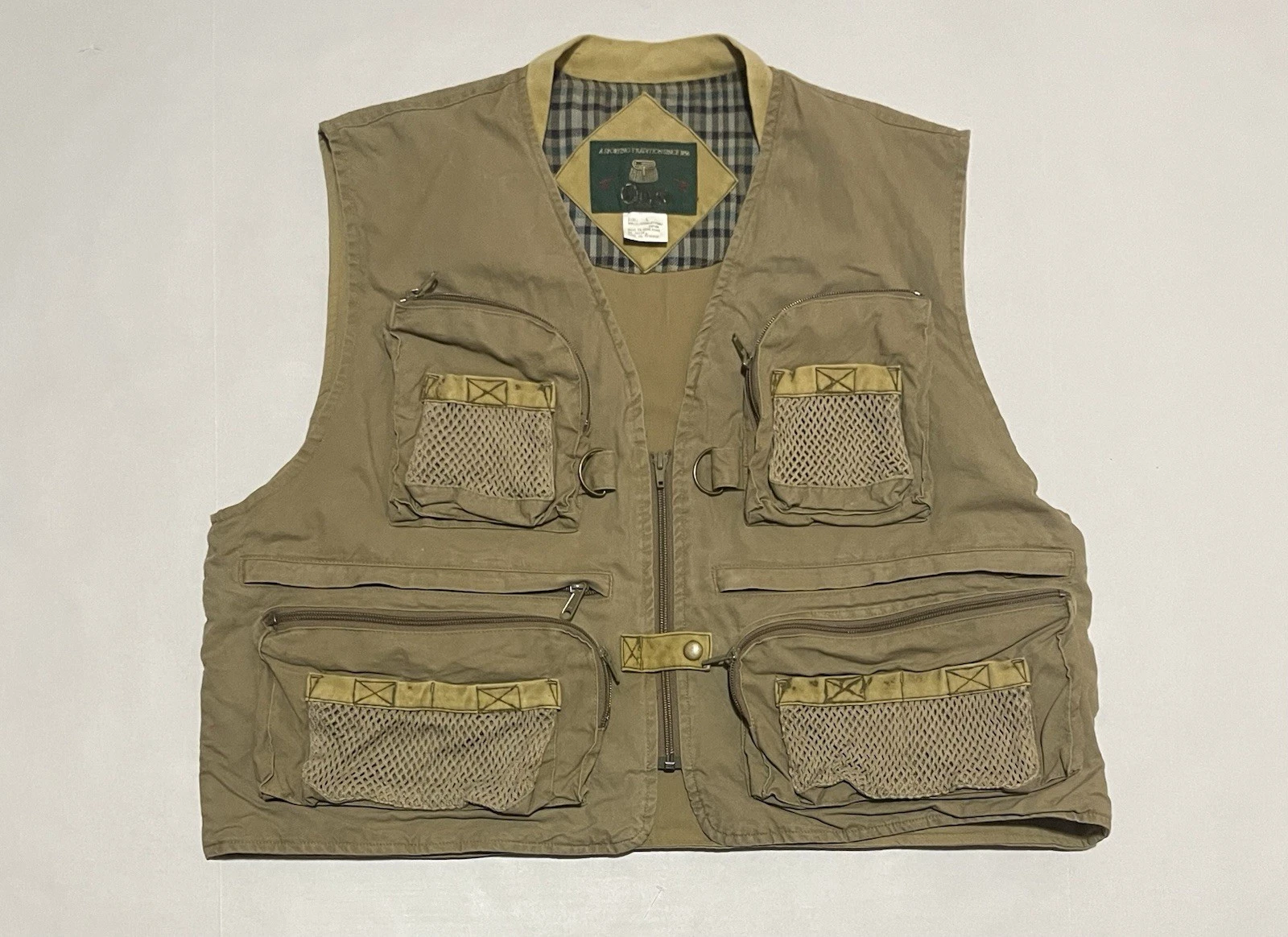 Vintage Orvis Fly Fishing Vest Mens Size Large Cropped Full Zip Nylon Utility
Opens in a new window