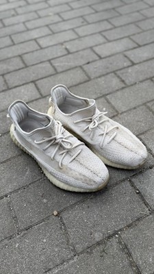adidas Yeezy Boost 350 V2 Bone Sneaker