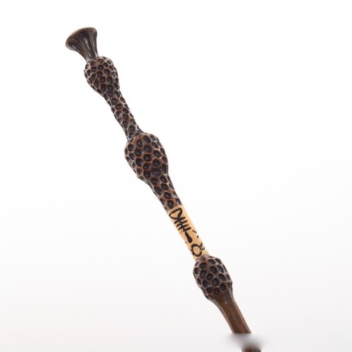 Baguette Wand DUMBLEDORE Métal/résine + Boite + Carte Hogwarts. - Zdjęcie 5 z 7