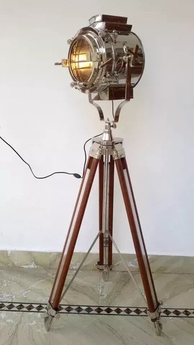 Vintage Hollywood Collectible Spotlight Wooden Heavy Tripod Big Light Floor Lamp - Picture 7 of 9