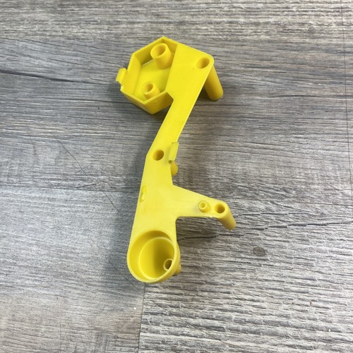 Mouse Trap Milton Bradley Vtg 1975 Replacement OEM Yellow Base A Part Only - 第 4/4 張圖片
