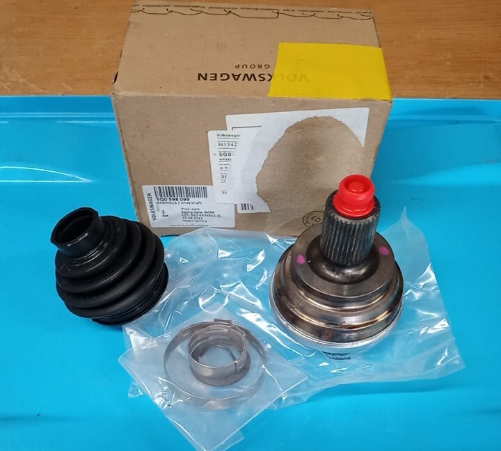 New Genuine Part Volkswagen Golf Audi Skoda SEAT Rear Outer CV 