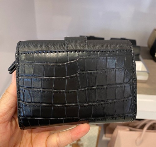 Billetera de cuero con logotipo mediano de Michael Kors Carmen en negro nueva con etiquetas - Imagen 3 de 5