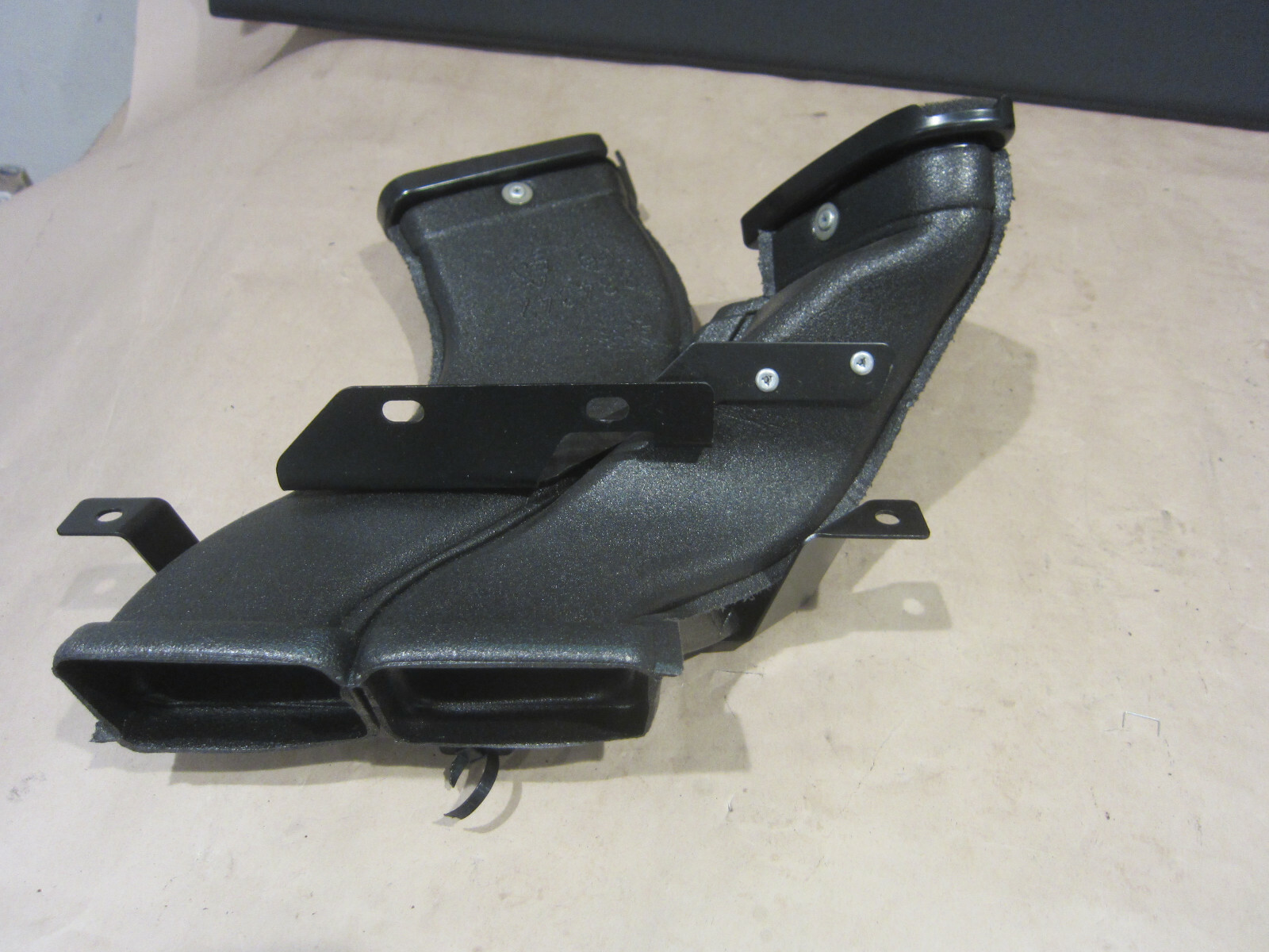 Ferrari 458 -Center Dash Vent Air Duct  - P/N 83434200