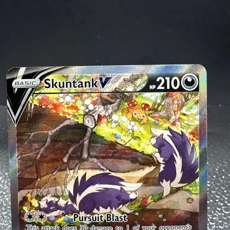 Pokemon - Skuntank V (Alternate Full Art) - 181/195 - Silver Tempest - Holo NM - Image 3 of 4