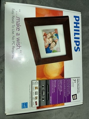 Philips (SPF3470T/G7) Digital PhotoFrame 7'' LCD Panel Brown Wood Frame, Open Box