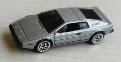 Hot Wheels Lotus Esprit S1 silbermetallic Multipack Exclusive Sportwagen HW Auto