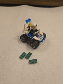 LEGO City: Police Minifigure Collection (7279) Complete with Instructions