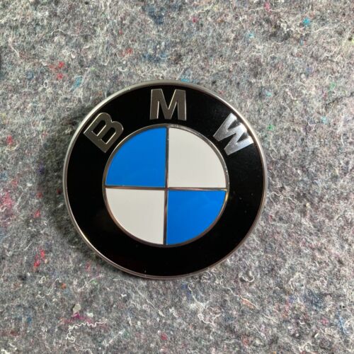 2001-2006 BMW 325i Emblem Badge Logo Symbol Rear Tailgate Trunk Blue White Black - Picture 1 of 12