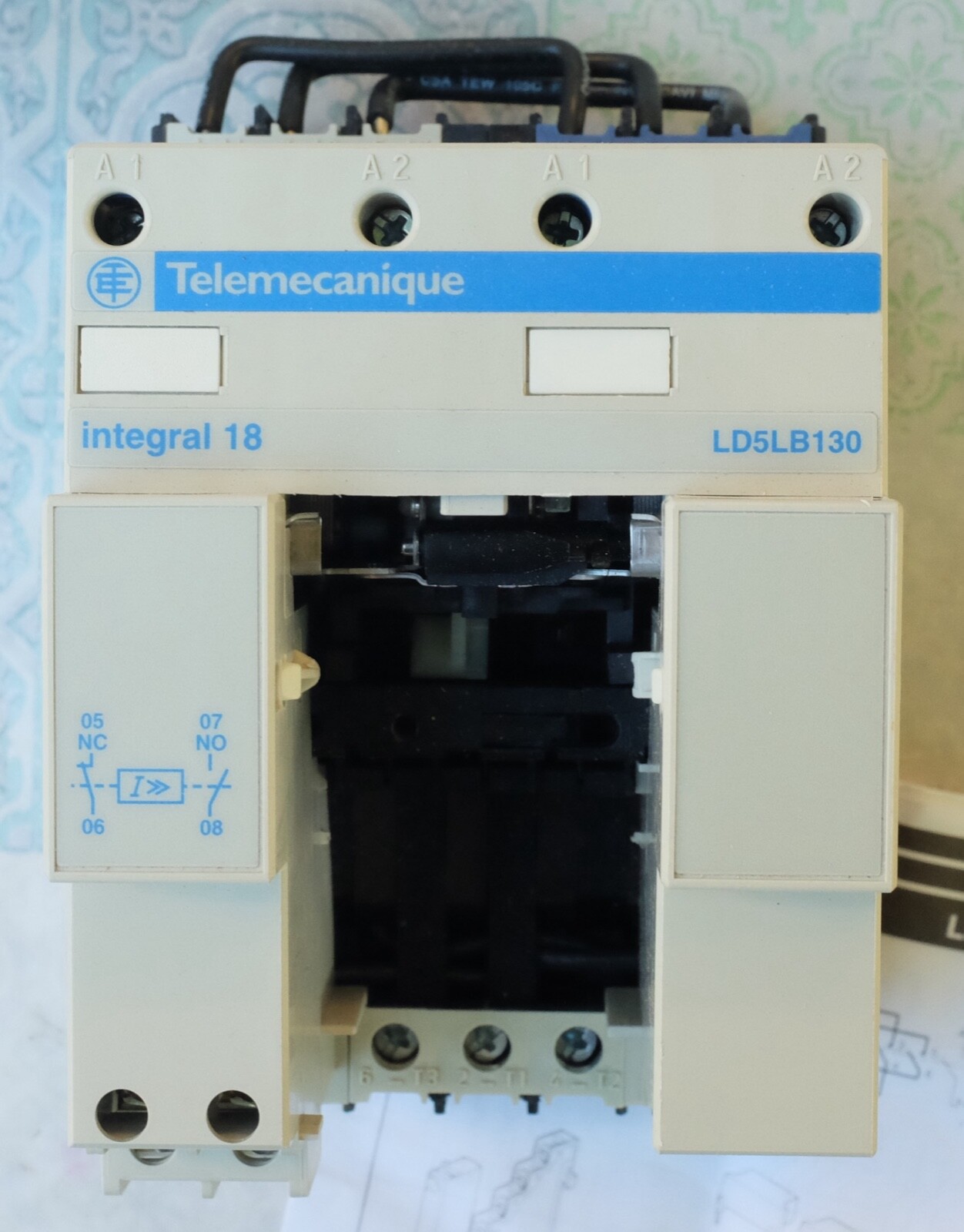 Dispositif de commande LD5LB130F haute précision pour infrastructure électrique critique - 4