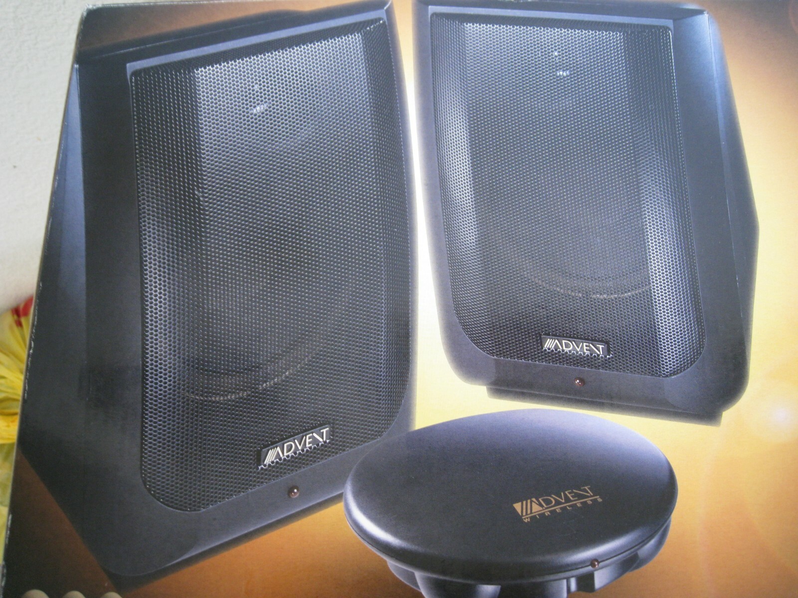 advent aw870 wireless powered speakers