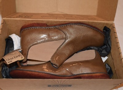 Kickers Chelsea Boots Caramel Lack  Gr. 42 NEU hellbraun