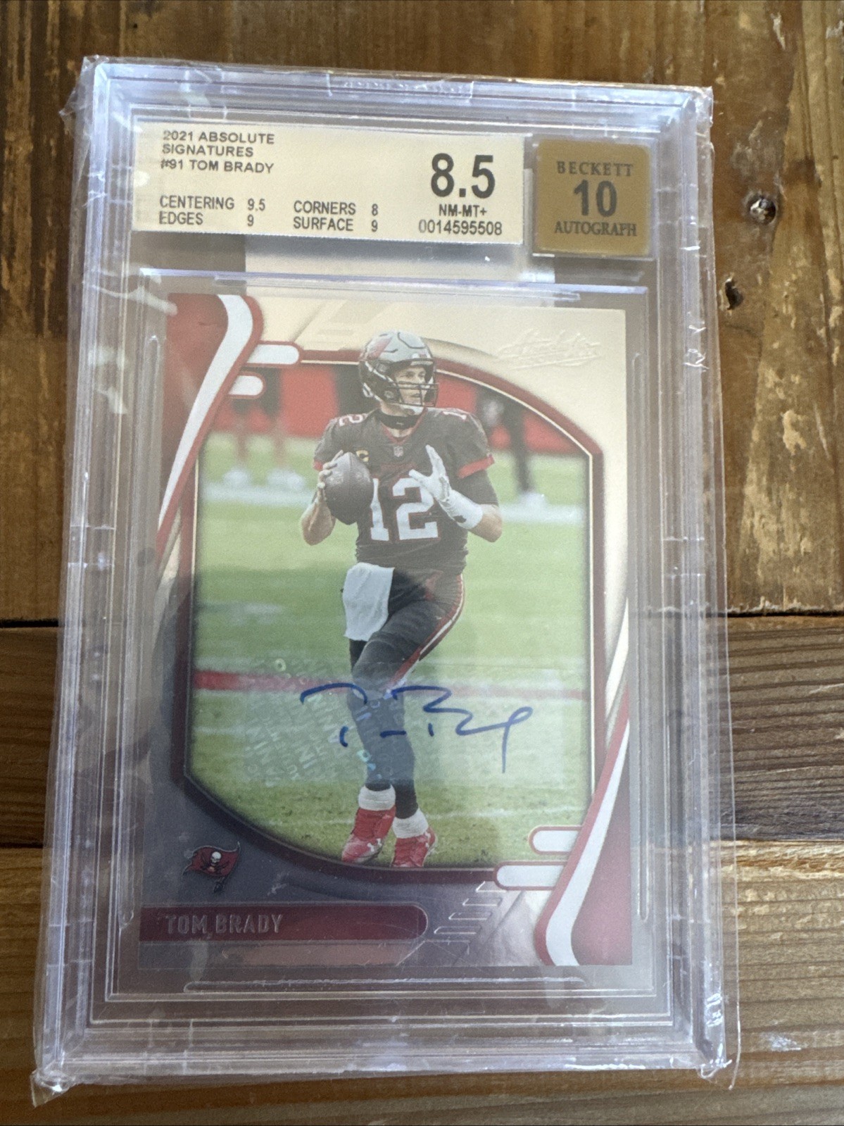 2021 Absolute Tom Brady Signatures Auto #91 BGS 8.5 10 view 1