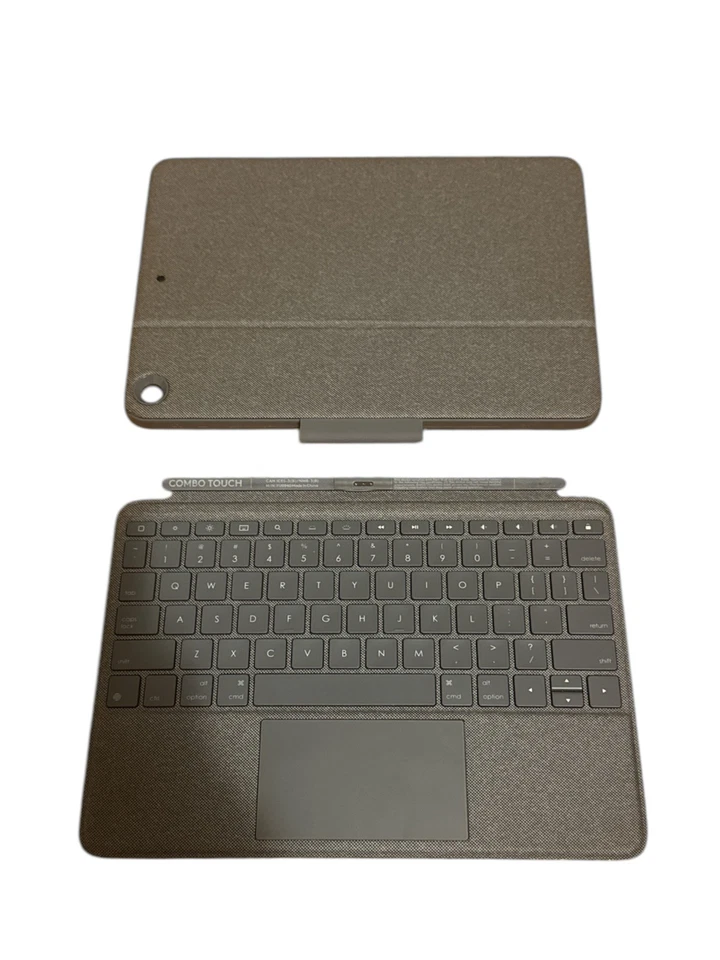 Logitech iPad Case With Keyboard. 9th, 8th And 7th Gen Case - Image 3 of 4