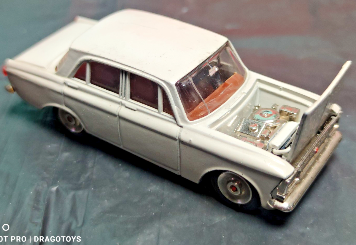 Pièce Rare 1/43 - Intérieur Et Volant Moskvitch 412 De 1971 (Novoexport URSS) - Occasion
