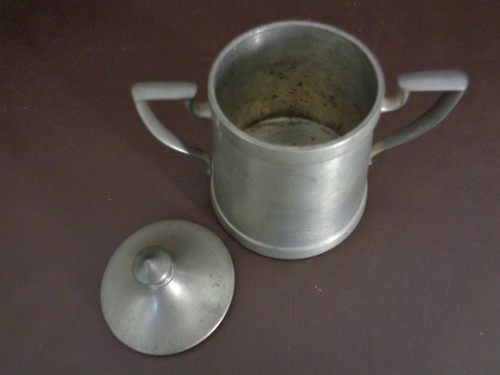 Vintage W.S. Co. Pewter Cream & Sugar Set - Picture 11 of 12
