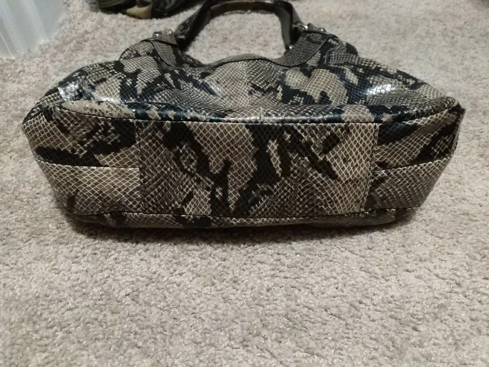 Coach Soho Lynn Python Embossed 3 Compartments Snakeskin Hobo Purse E1120 F17419 - Image 3 of 4