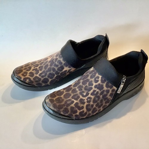 bzees leopard print shoes