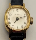 VTG Timex gold tone women’s mechanical wind up watch 20 x 17mm runs serviced