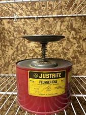 VINTAGE JUSTRITE PLUNGER CAN 2 QT, CAPACITY. No. 10208 RED