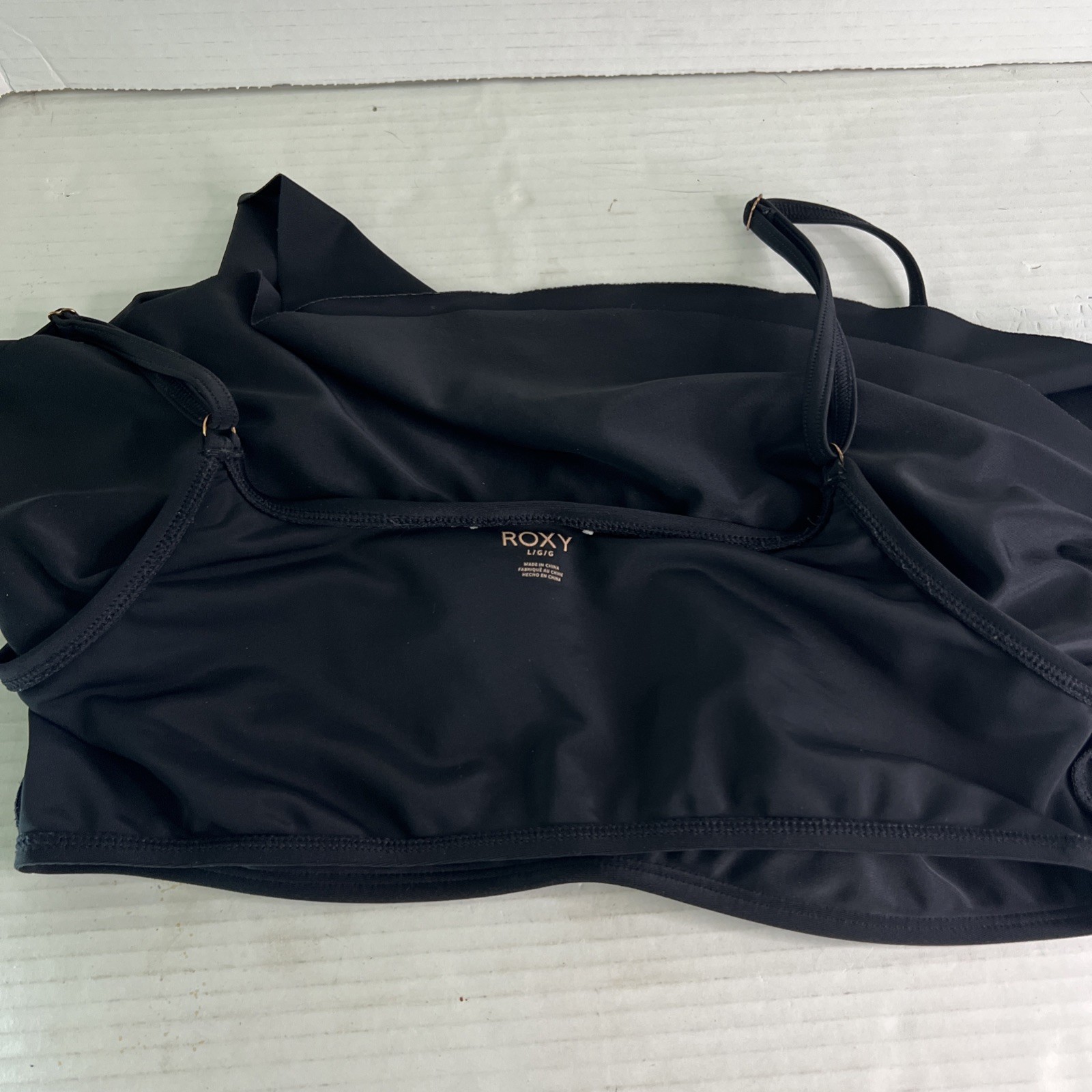 Roxy Surf Essentials Flutter Bikini Top Large bla… - image 9