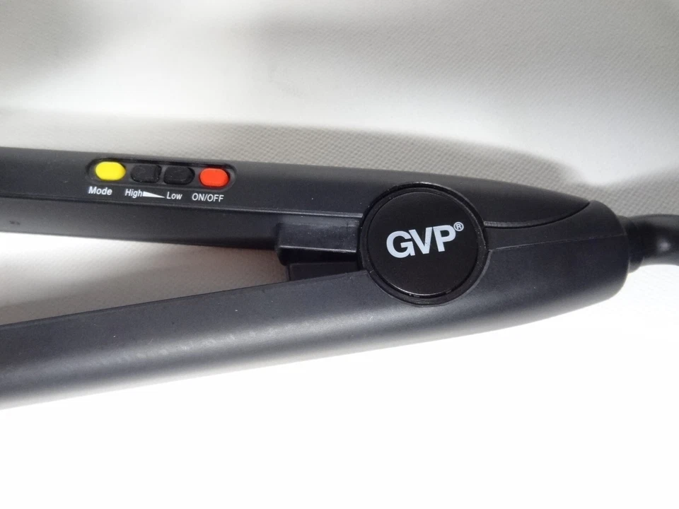 Plancha plana digital de cerámica y titanio GVP IONIC 1" Foto 2 de 4