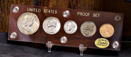 1961 US Proof Set in Red Capital Plastic (#59298-L) - Picture 2 of 4