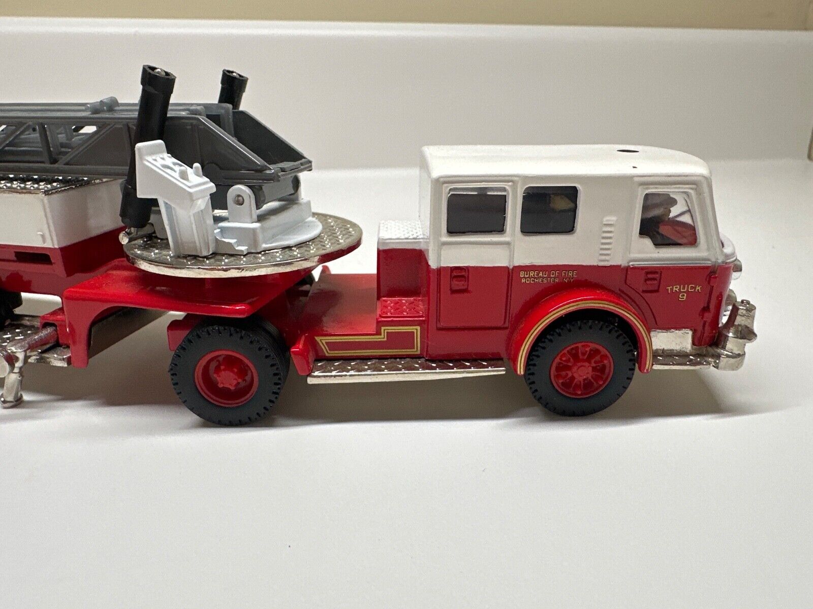 Picture 5 of 9