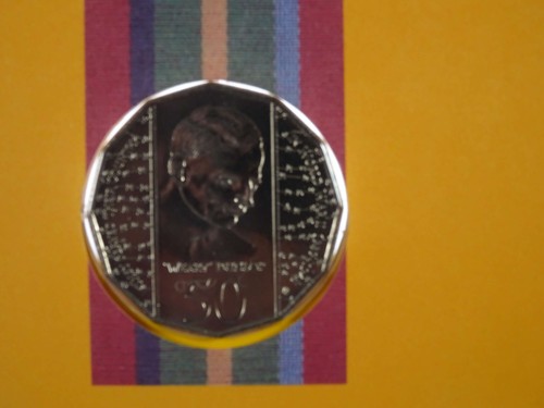 Australia Remembers 1945 - 1995 50 Cent Philatelic Numismatic Cover - Picture 2 of 8