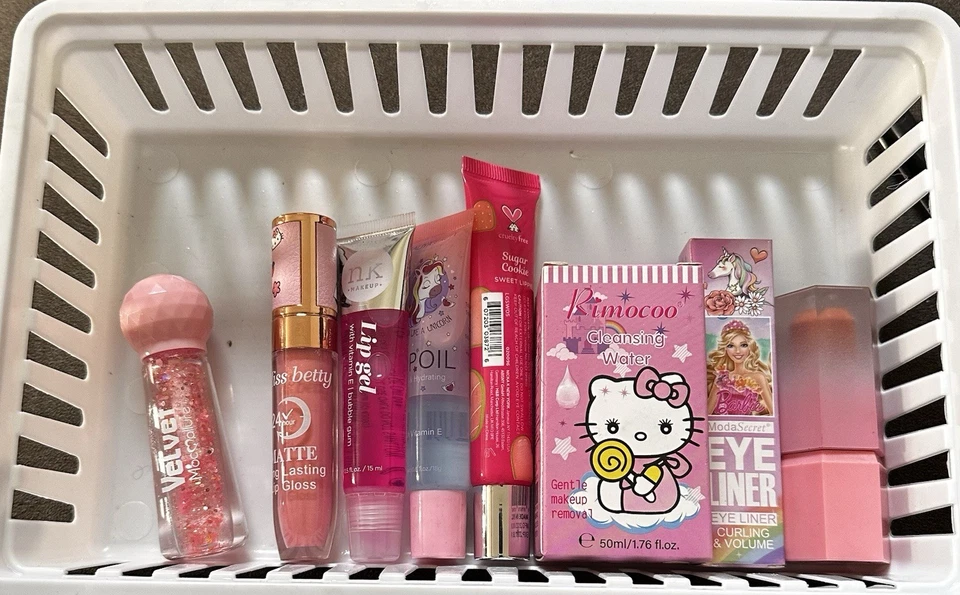 Paquete de 15 piezas de brillo de labios/maquillaje al azar Foto 2 de 4