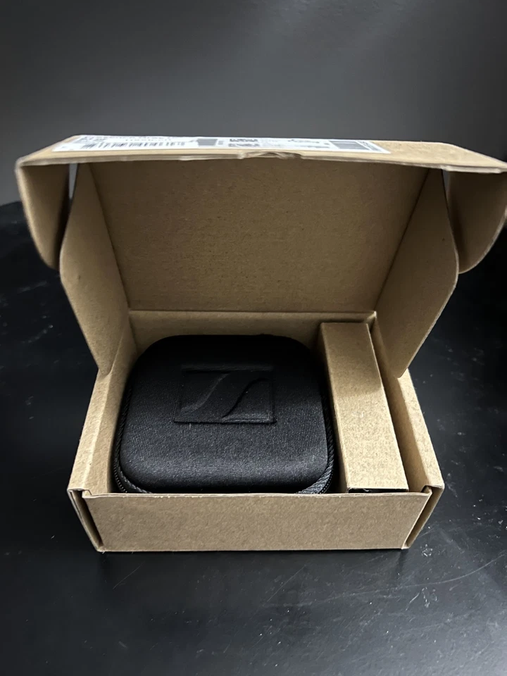 Sennheiser  Presence Grey UC Bluetooth Headset Single Ear & USB Dongle NEW - Image 2 of 4