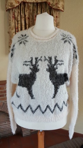 FLUFFY REINDEER CHRISTMAS JUMPER SIZE 