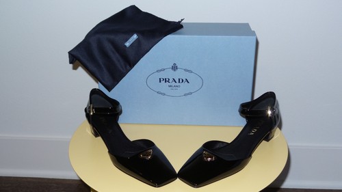 $1150 PRADA BLACK VERNICE NAPLAK LOGO PLAQUE PATENT LEATHER PUMP SIZE 38.5 - Picture 11 of 11