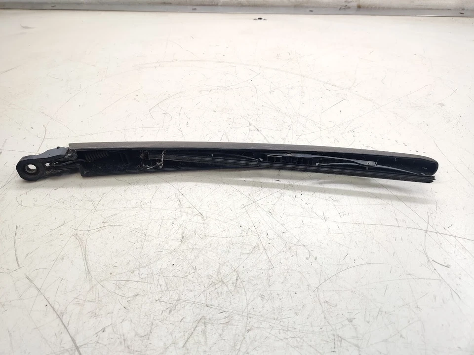 BRACCIO TERGICRISTALLO POSTERIORE HYUNDAI TUCSON JM  - Immagine 3 di 3