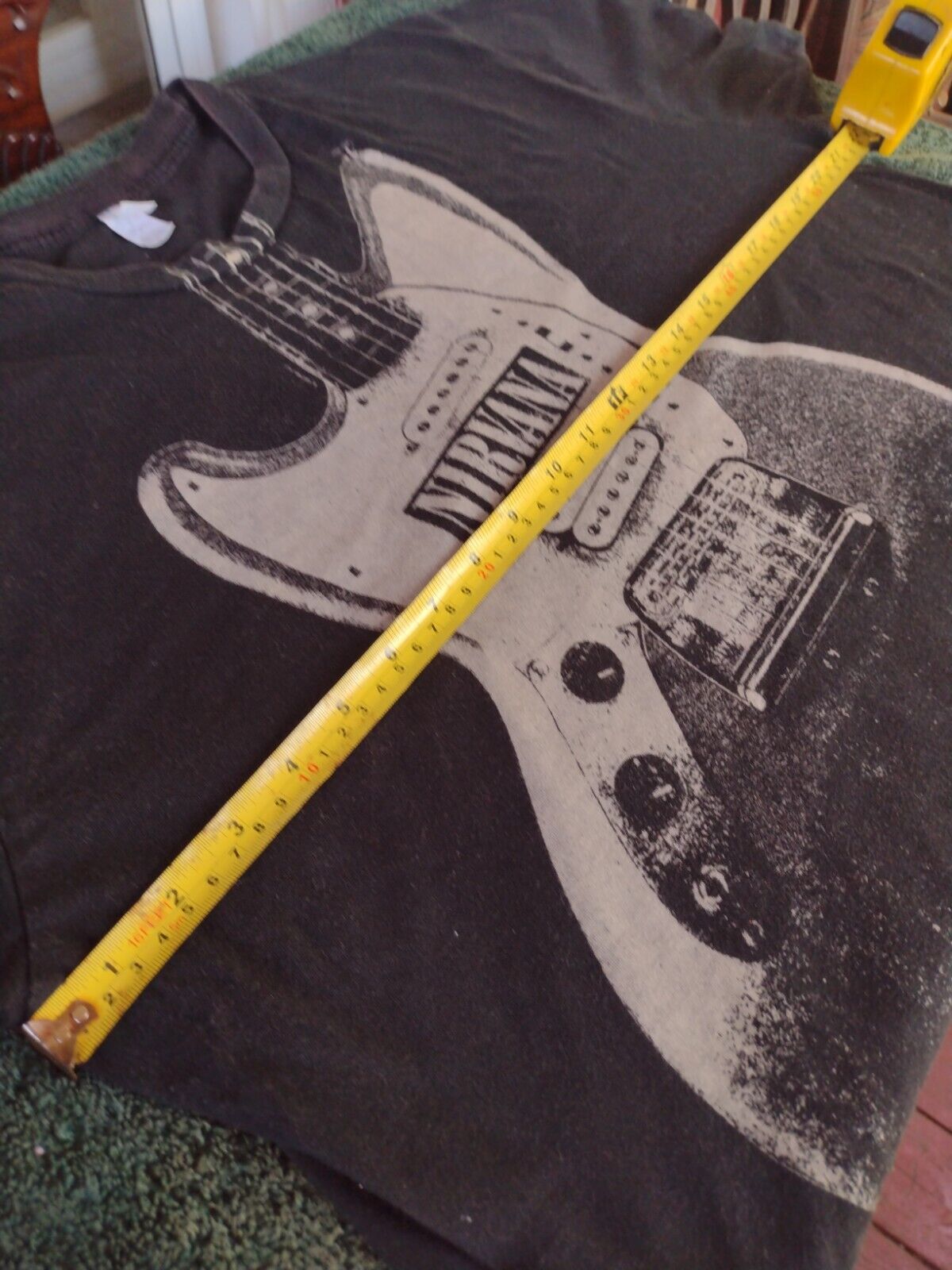 Nirvana Kurt Cobain Fender Jag-Stang Guitar T Shi… - image 2