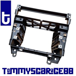 BMW 5er E60 E61 EINBAURAHMEN RADIO NAVI ARMATURENBRETT 7034118