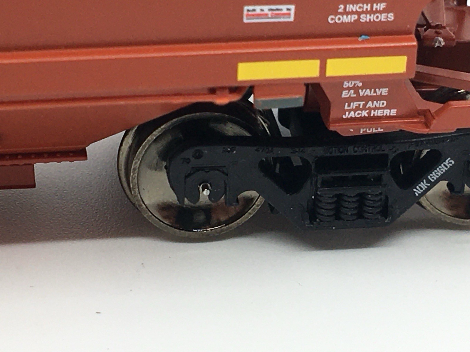 HO ScaleTrains AOK Greenbrier (Gunderson) 5188 cf Covered Hopper #66605