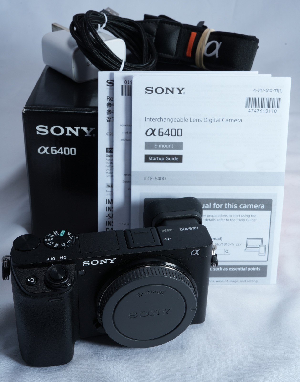 Sony A6400 Digital Camera Body ILCE-6400 Shutter Count 5,594 Clicks Pristine!
