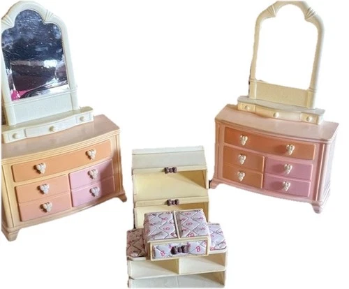 VNTG Lot of Barbie Furniture 2 Dressers & 2 Quilted Snap N Stack