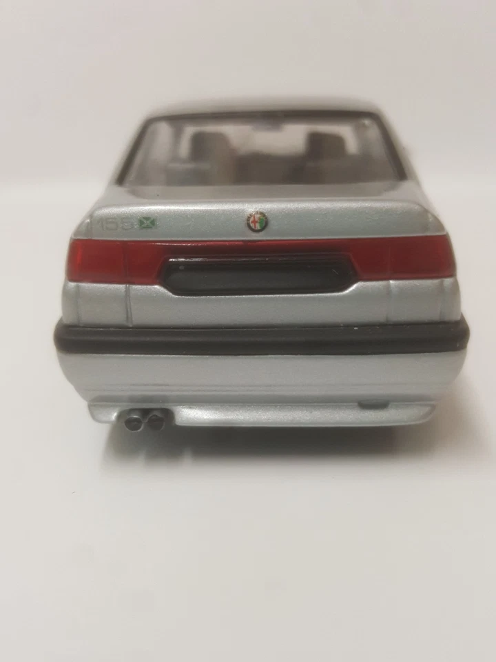 1/43 Minichamps Alfa Romeo Alfa 155 silver - Immagine 2 di 4