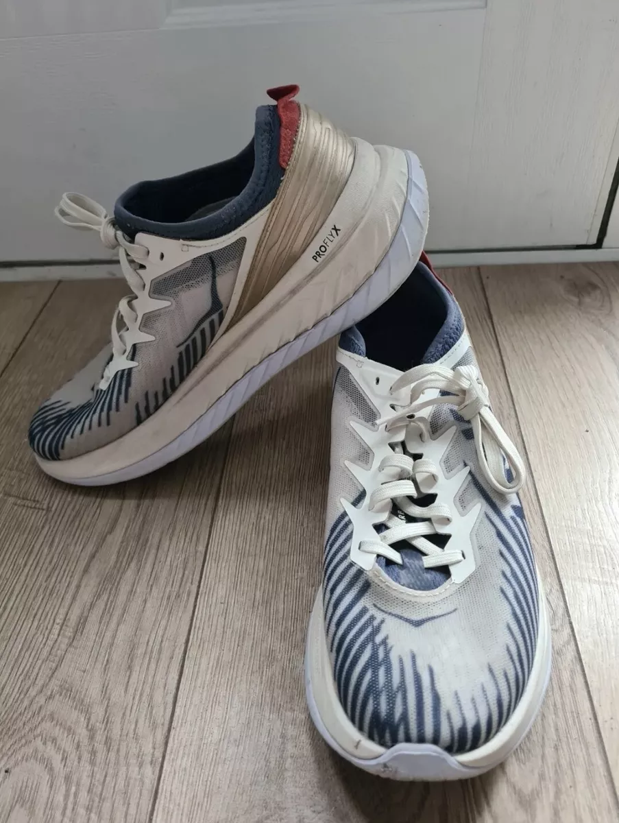 Hoka one one carbon x spe deals