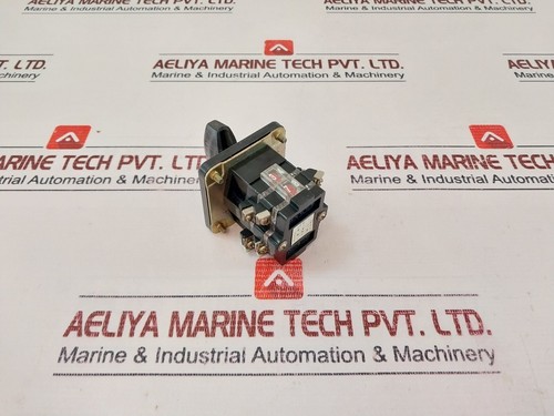 YONGSEONG ELECTRIC 8406 Cam Switch 10A 250VAC - Picture 4 of 9