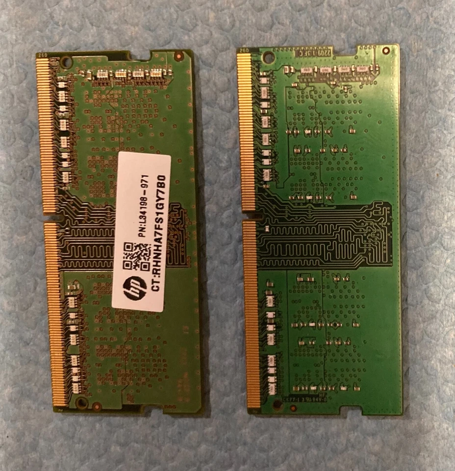 SK Hynix 4GB 1Rx16 PC4-3200AA RAM Memory HMA851S6DJR6N-XN & Samsung M471A5244CB - Image 4 of 4