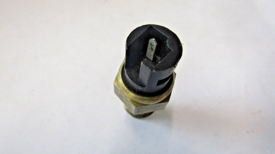 Engine Coolant Temperature Sender Airtex 1T1052  SWITCH - Image 2 of 3