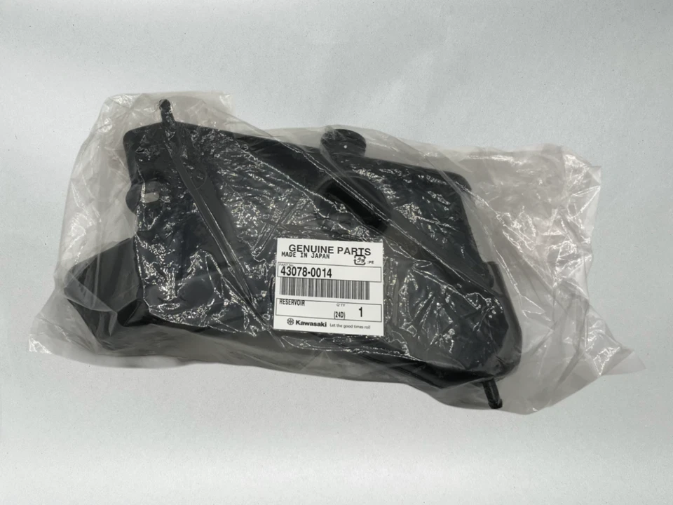 Tanque de depósito de refrigerante Kawasaki genuino OEM 1998-2003 NINJA ZX-9R 43078-0014 Foto 3 de 4