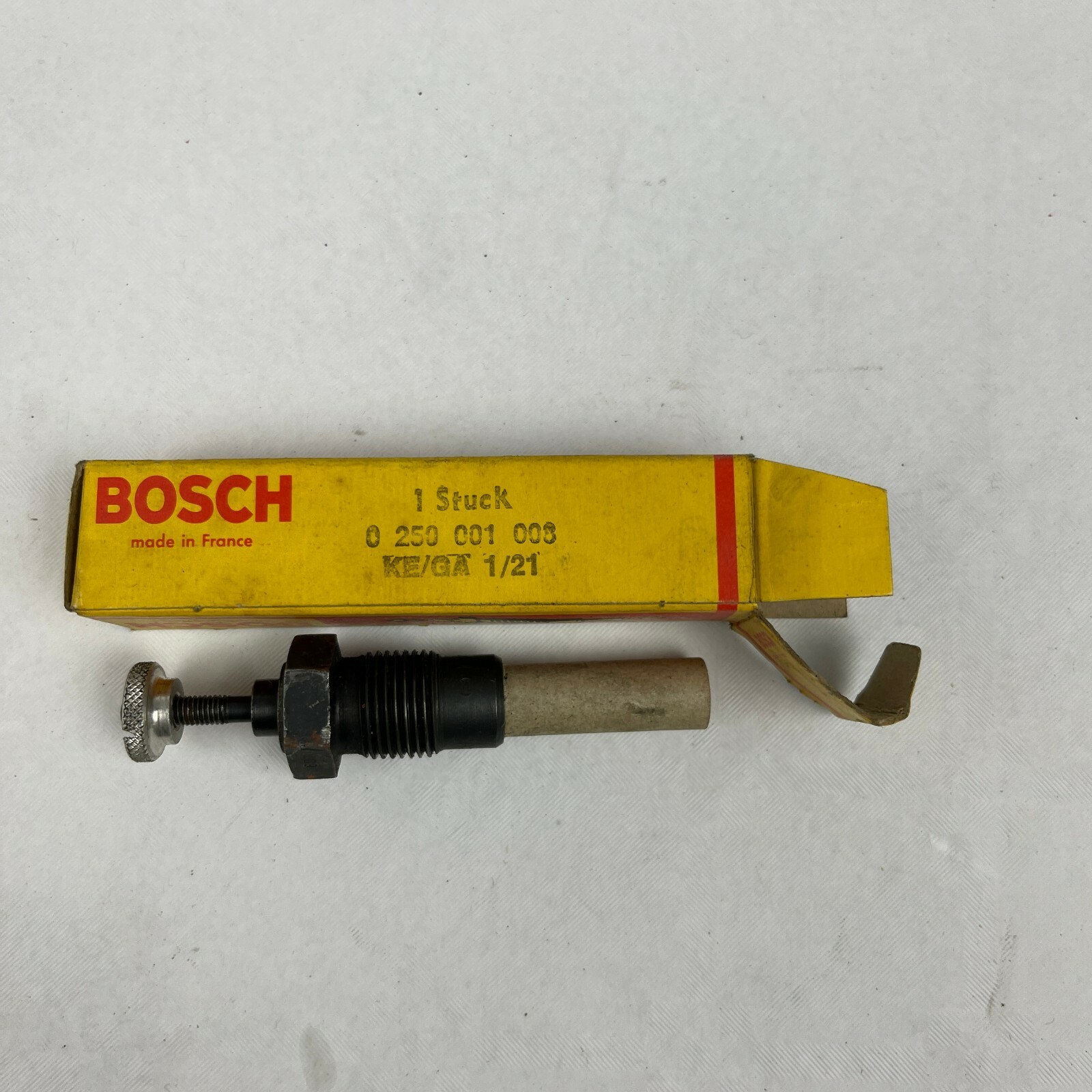 BOSCH glow plug 0 250 001 008 KE/GA 1/21 Puch vintage car engine Mercedes...