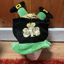 St Pattys Day - Leprechaun Hat with Legs on Top Hat OS Lights