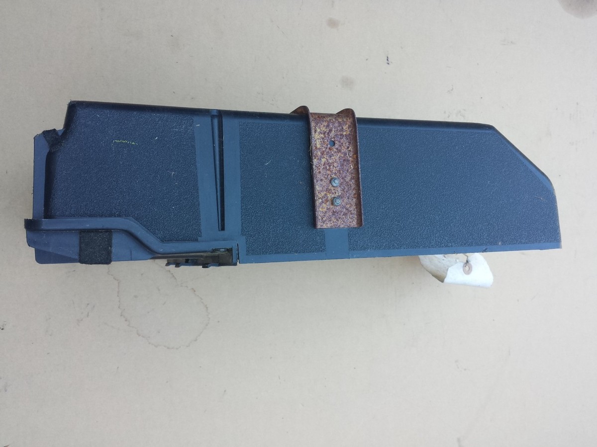 1989-95 TOYOTA 4RUNNER OEM JACK STORAGE BOX SIDE 62580-89101 | eBay