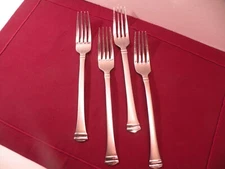 Set Of 4 International Silver 18/10 stainless INS548 dinner forks 8 1/4"